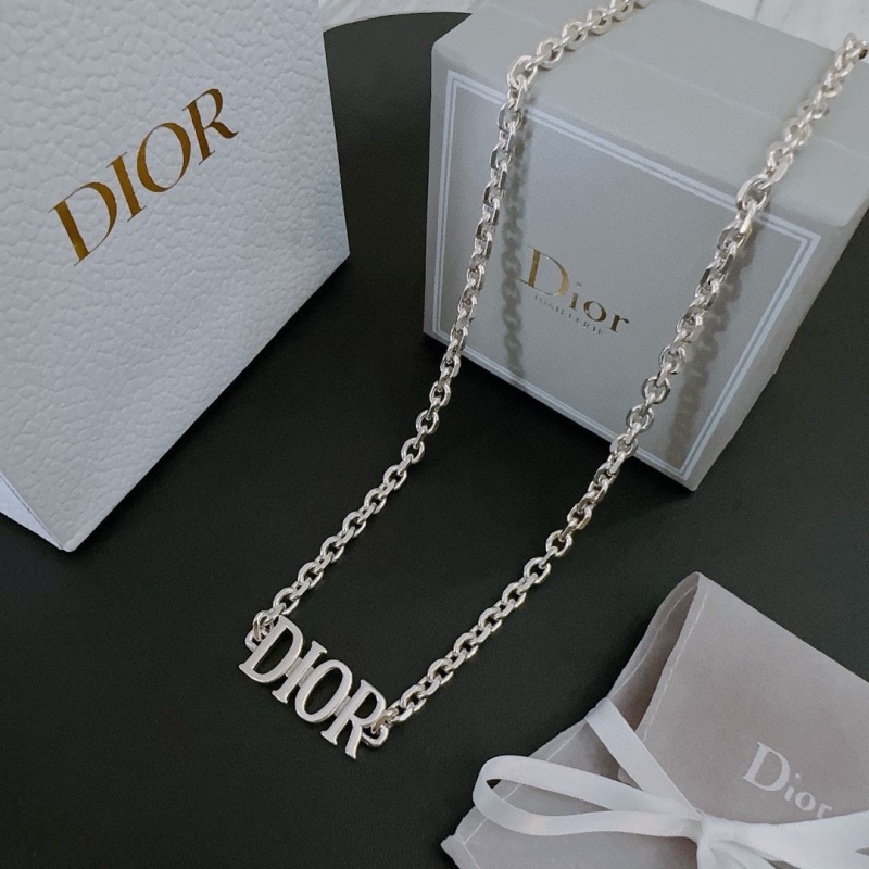 chr1st1an D10r necklaces